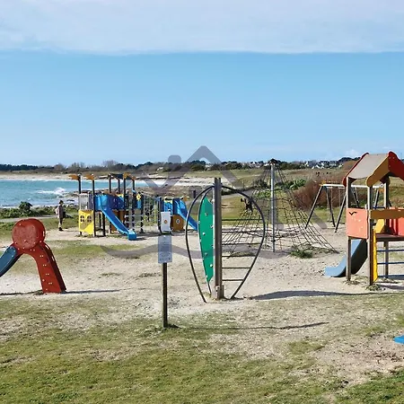 La Petite Ty Awenig: Beachfront Getaway Holiday home Guilvinec